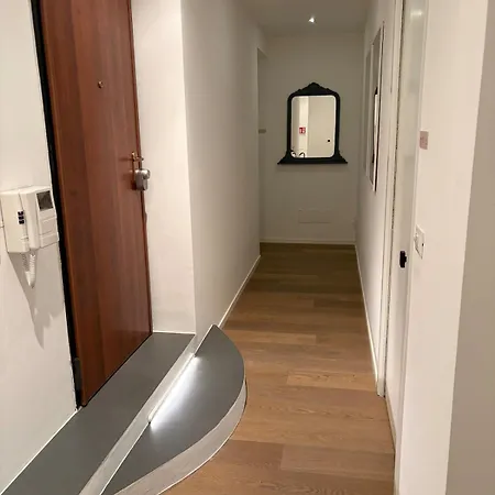 Di Design Nel Centro Storico Di Болонья